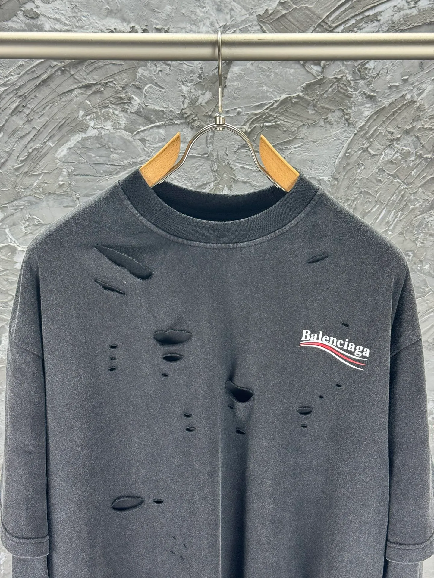 BALENCI*GA 25 T . . . . . . . 280g . . OS Same Style -Color： -SIZE：Xs S M L 8636